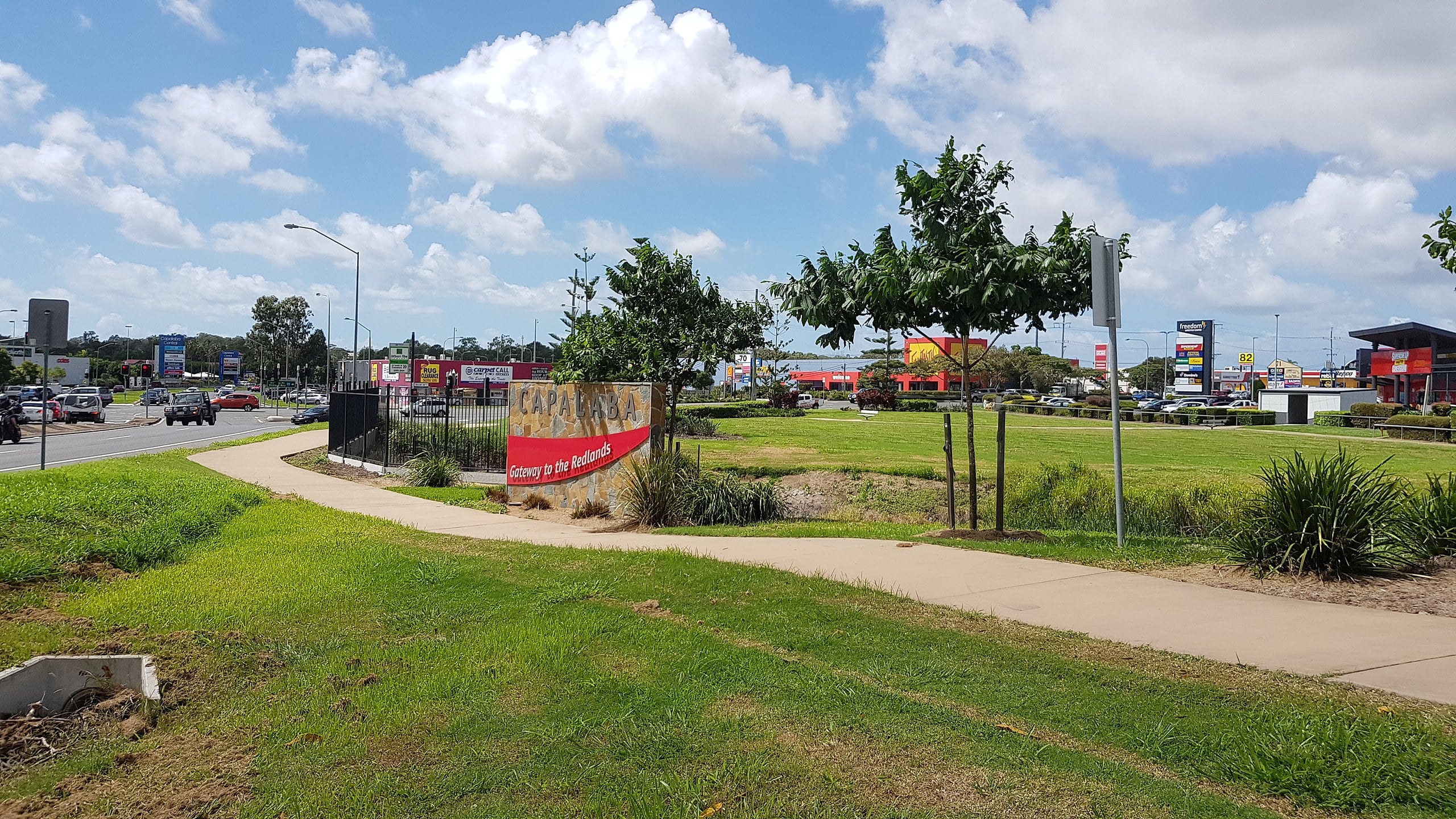 Capalaba by Neegzistuoja